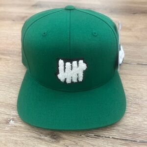 Undefeated Snapback (Green)